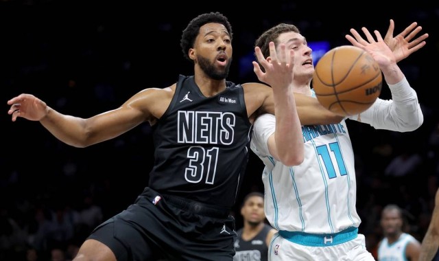 米勒25分布里奇斯19分 黄蜂狂胜篮网31分