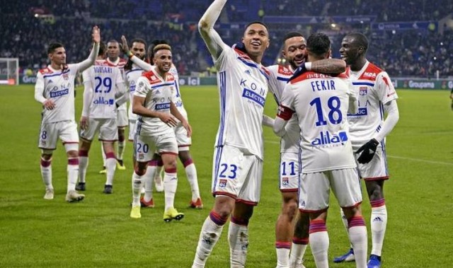 法甲焦点战：里昂主场能否碾压图卢兹？