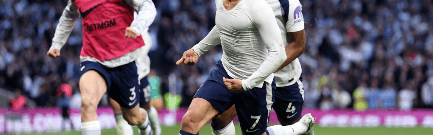 2-2遭绝平！热刺连续15轮不胜，快要降级了，曼联送切尔西4连败