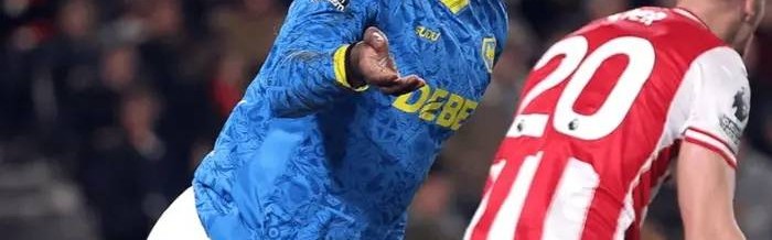 让2追2逼平小蜜蜂！狼队近5轮抢8分仍垫底，英超保级格局大乱！