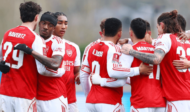 2-1险胜！阿尔特塔神换人：替补神兵破门，英超领头羊挺进8强