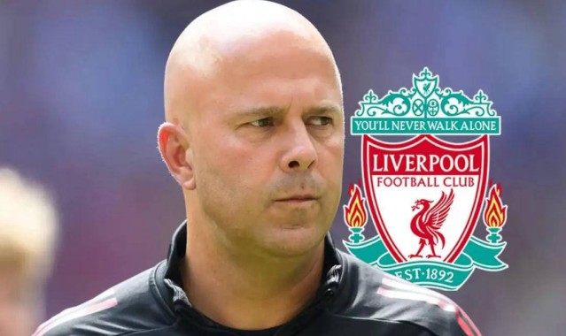 斯洛特必须带队进欧冠保住帅位！曝其有意离开，自认配得上执教皇马