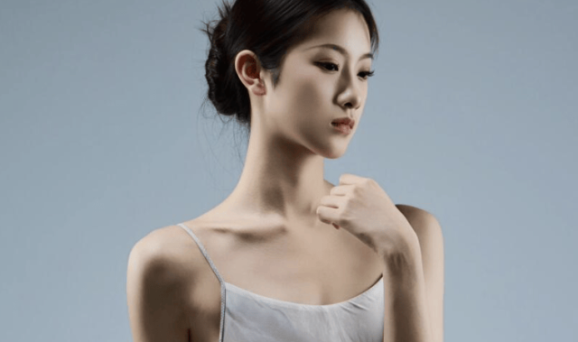 西甲皇家奥维耶多vs西班牙人：我预测小，进球少，比分0-1、1-1