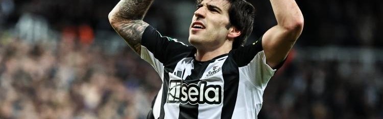 英超豪门集中火力争夺，26岁喜鹊中场，会怎么安排生涯下一站