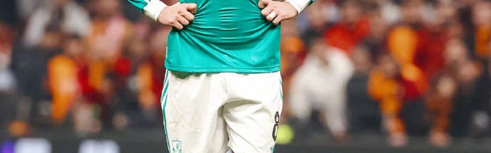 欧冠利物浦0-1加拉塔萨雷，手球判罚被质疑，单刀错失暴露问题