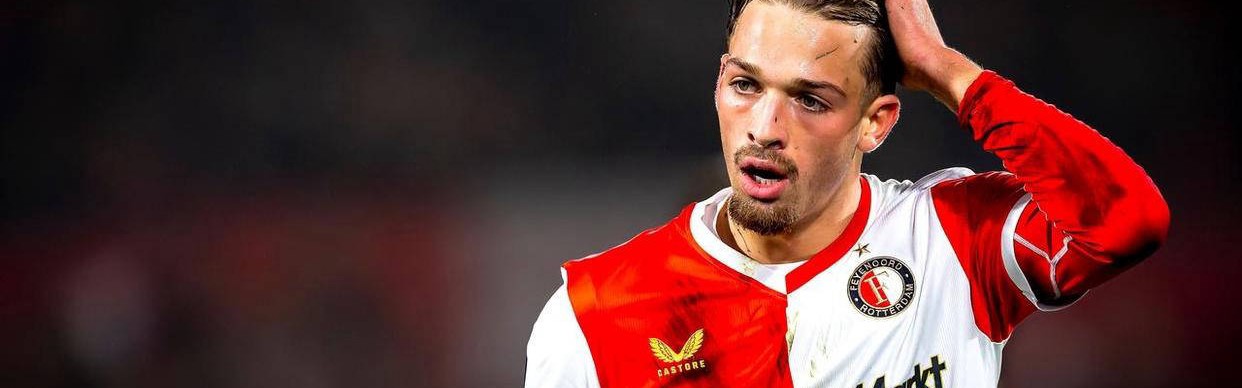 42岁范佩西率费耶诺德主场逼平阿贾克斯，华裔新星送点成关键