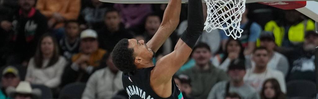 文班亚马空砍26+14阿伦27+10 马刺负骑士