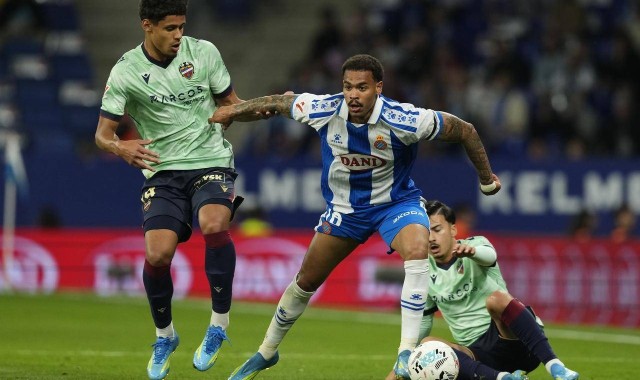 随着10人西班牙人0-0西甲倒数第二，西甲最新积分榜出炉