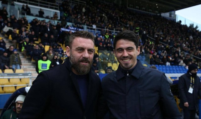 42岁德罗西率热那亚客场坚守，0-0逼平帕尔马，连续四轮意甲保持不败