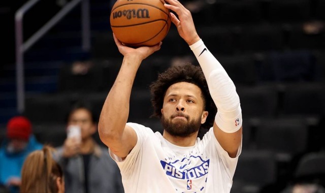 坎宁安气胸动摇活塞复兴轨迹？东部第一的天会塌吗？