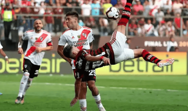 周三004 欧冠焦点：巴塞罗那VS马德里竞技 诺坎普魔咒VS残阵逆袭，西甲德比续写恩怨