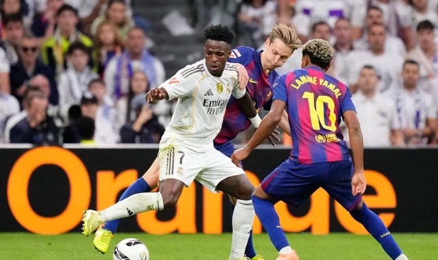 维尼修斯向阿隆索道歉，皇马过气一哥化解矛盾