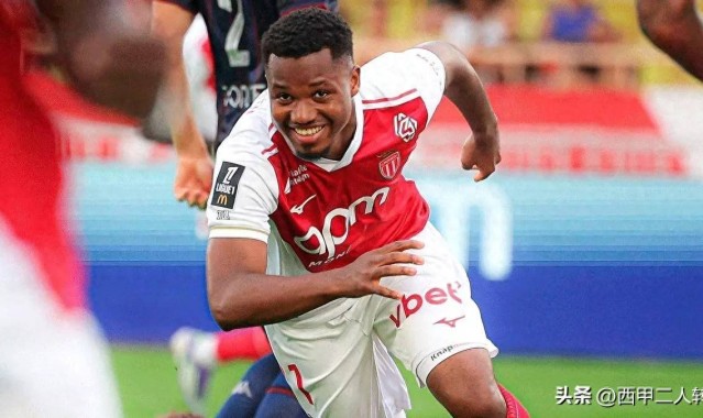 梅开二度！巴萨弃将在法甲起死回生，登上射手榜首位